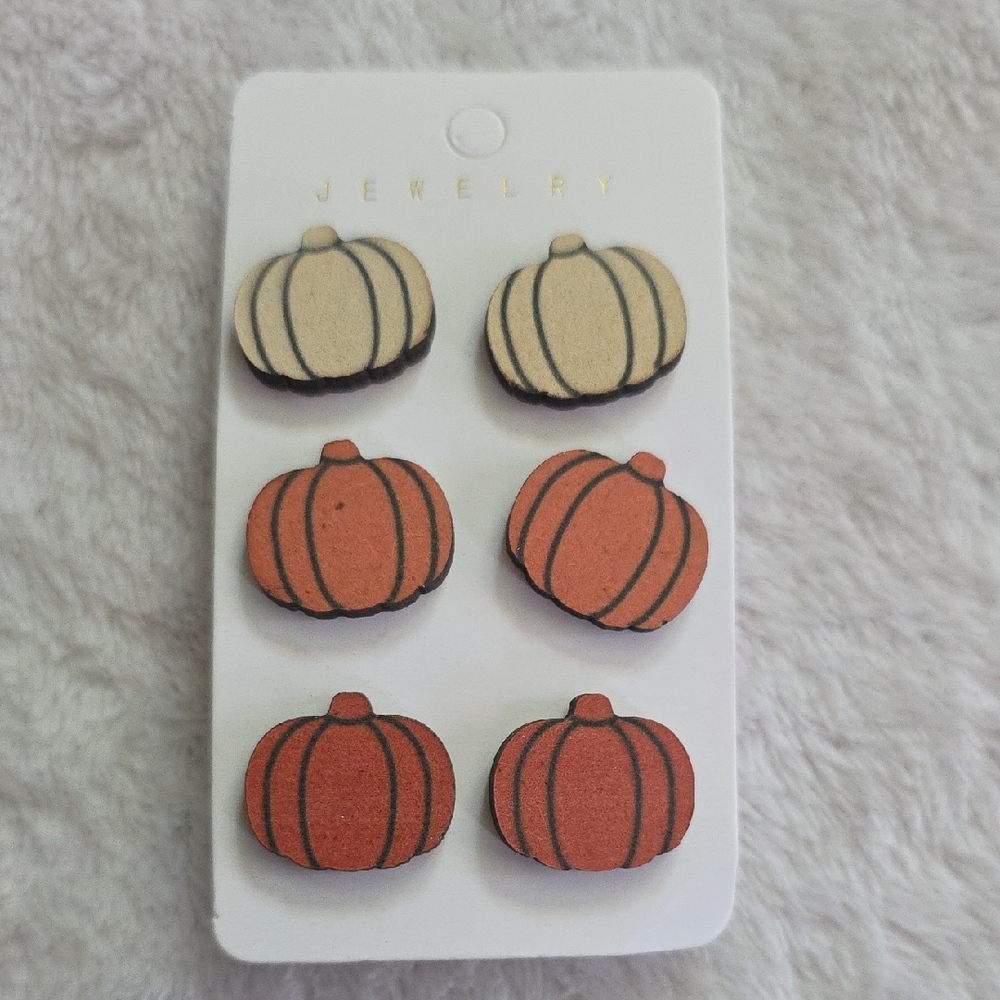 Pumpkin Shaped Earrings Set